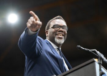 DOJ Investigates Chicago’s Hiring Practices Amid Racial Equity Push