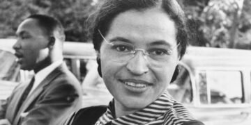 ‘Selma’s Many Faces’: Unseen Photos of Rosa Parks at the 1965 March Released