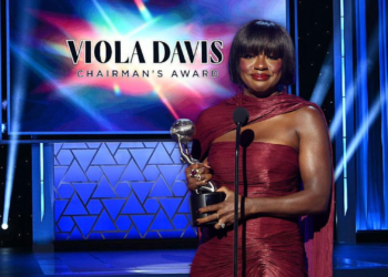 Viola Davis Delivers a Powerful Message While Winning NAACP Chairman’s Award